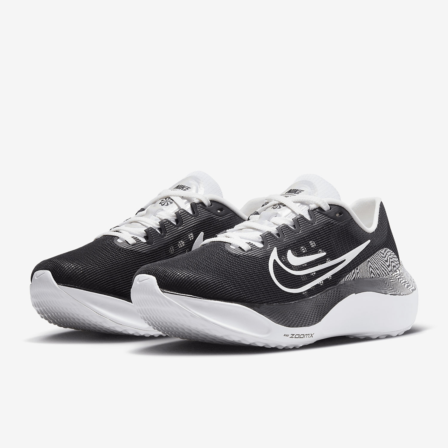 Nike Authentic Zoom Fly 5 Wome - огляд і ціна Nike Shoes Zoom Fly 5