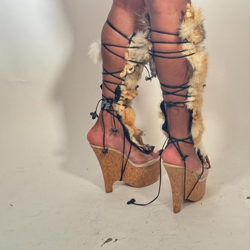 Fur Lace Up Hollow Out Sandal  - огляд і ціна Crossfit Outfit